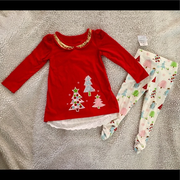 Christmas tree and eyelet lace outfit - Picture 1 of 6